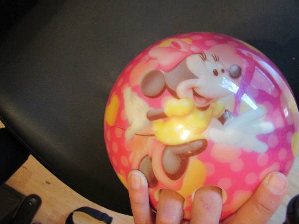 Nice Disney Minnie Mouse 13 Pound Bowling Ball 1