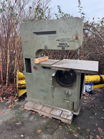 DoAll V-36 vertical band saw 1