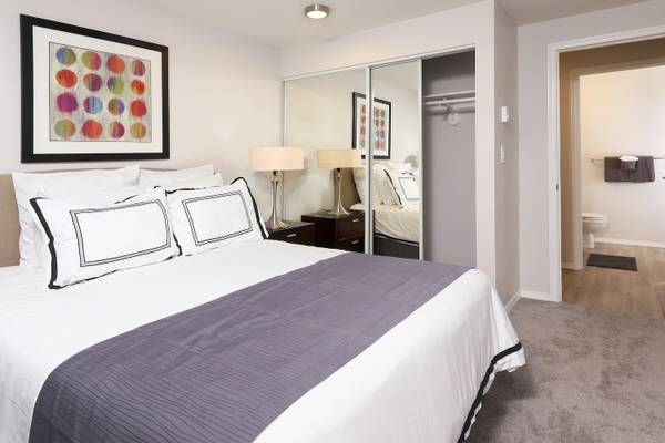 $1,699 / 1br - 663ft2 - Patio or Balcony, New in-unit washer and dryer, On Bus Line (West Seattle)63799858540801124