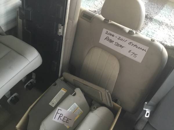 2006-2011 Explorer 3RD SEAT 1