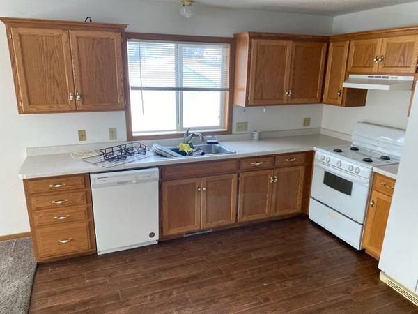 Cold Spring 3 Bed/2 Bath Apartment Unit for Rent - Going Fast 1