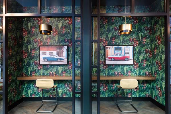 3 BD, Package Lockers, Situated in Millbrae! 1