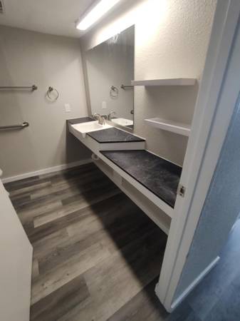 $2,395 / 2br - 825ft2 - LLAME PARA AGENDAR UNA VISITA: nuestra piscina lo espera para que disfrute... ¡también la parrilla! (Santa Maria)63663836306817124