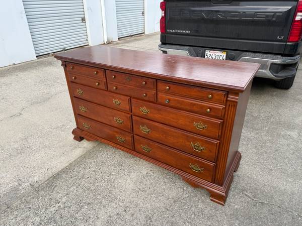 Large dresser 1