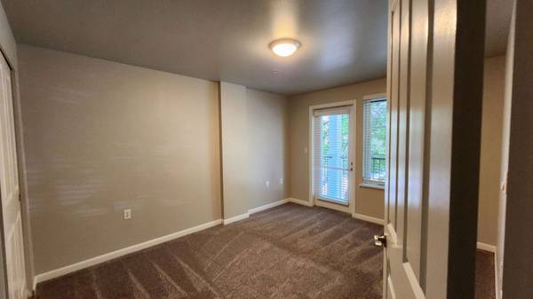 $2,175 / 1br - 712ft2 - 1 Bed, Electric Stove, Renton WA (95 Burnett Ave S, Renton, WA)63688607890433123