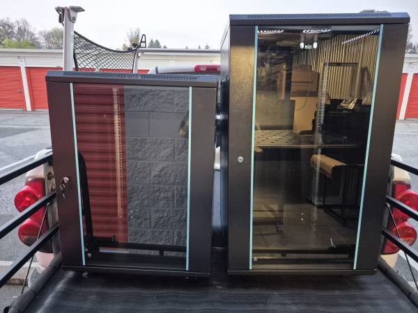 15U and 20U Server / Networking / AV Rack with shelf/casters 1