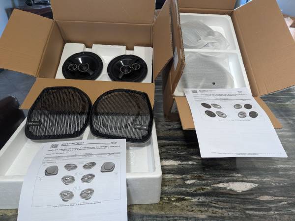 Harley Davidson Stage 2 Rockford Fosgate Speakers 1