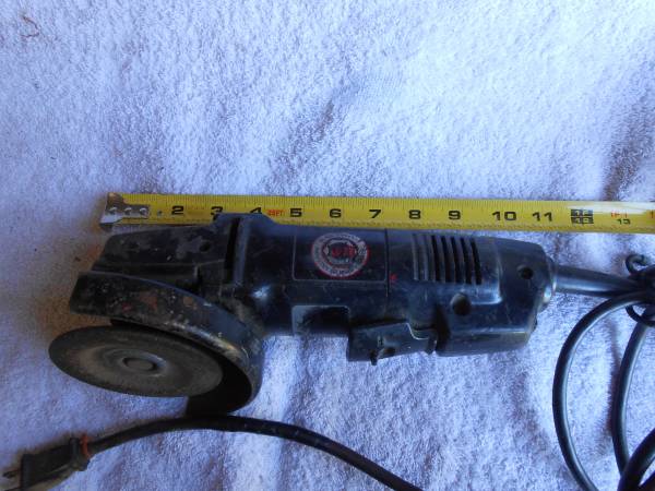 amoladora Black Decker de 4-1/2" - $15 (Bellingham)63435874627713122