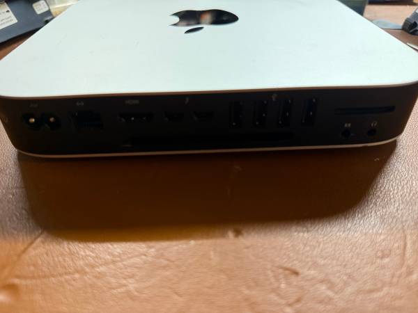 Apple Mac mini Late 2014 – 3.0GHz i7 / 16GB RAM / 256GB SSD