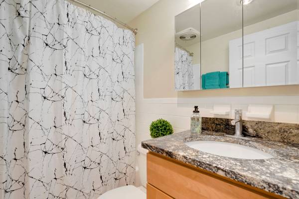 $1,749 / 1br - 550ft2 - Don't wait! One-bedroom apartments available!63822289506563122