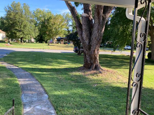 $1375.00 / 2br - Sunny  Two Bedroom Cottage63663990025473122
