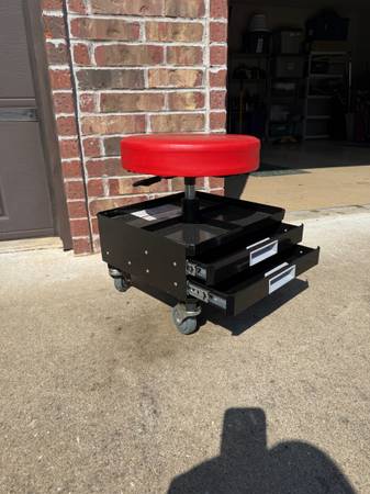 Pro-Lift C3100 Pneumatic Chair 1