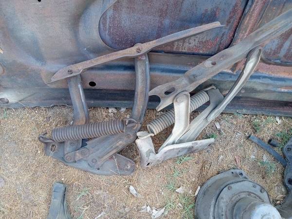Chevelle El Camino Monte Carlo Hood Hinges 70 72 1