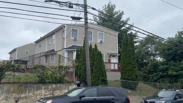 $629,900 / 8br - 2626ft2 - 139 Highland Ave, (Bridgeport, CT)63949685090051122