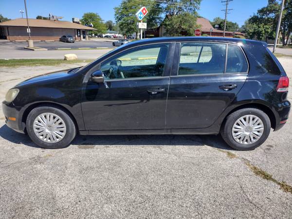 2010 VOLKSWAGEN GOLF - $3,999 (ZION ILLINOIS)63619026471939124