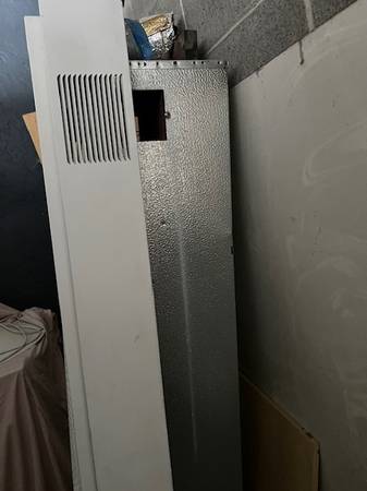 Calentador de gas Williams para pared, usado solo dos años - $250 (albany / el cerrito)63439510847747121