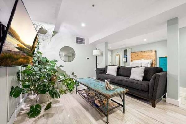 $1,500 Private Room (Entire Basement level) + Private Bath on the Orange Line (Dorchester / Roxbury / Jamaica Plain)63912517635074122