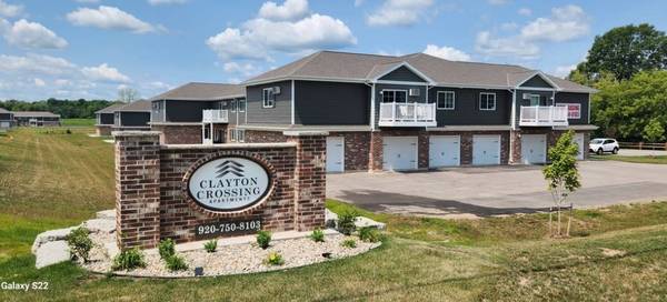 $1,545 / 2br - Clayton Crossing Apts - Now renting 2 bed/2bath/1car garage for Jun (Neenah)63845965108867120