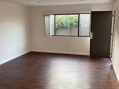 $985 / 2br - 800ft2 - Upgraded Upper Unit 2 Bedroom 1 Bath Apartment (San Diego)63657092379651123