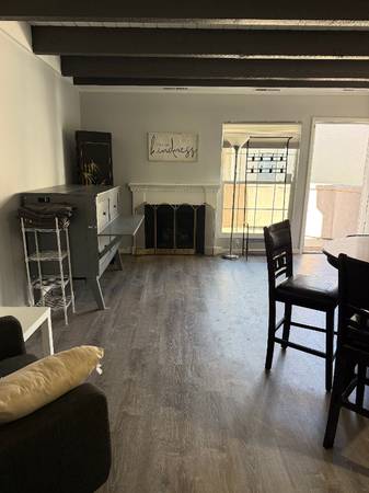 $700.00 / 1br - Habitación en alquiler en un encantador condominio de 2 habitaciones63687171971587122