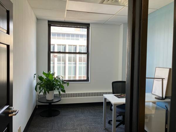 $965 Need an Office Downtown Indy? We've Got Options - Call Today! (Downtown Indianapolis)63989076232963123