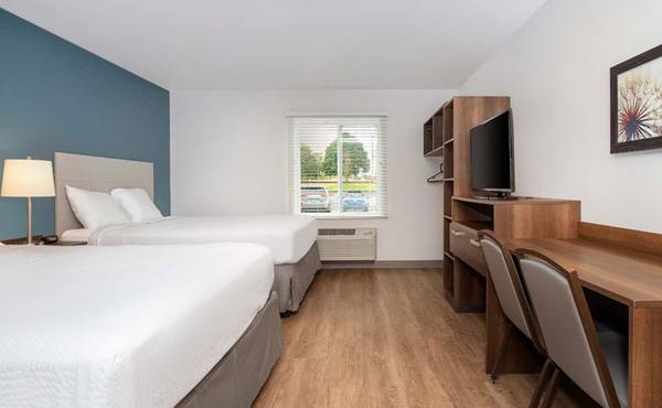$1,652 / 1br - Your New Apartment Alternative Awaits - 1st Month Manager's Special! (1160 N Gary Ave, Carol Stream, IL)63898856441731123