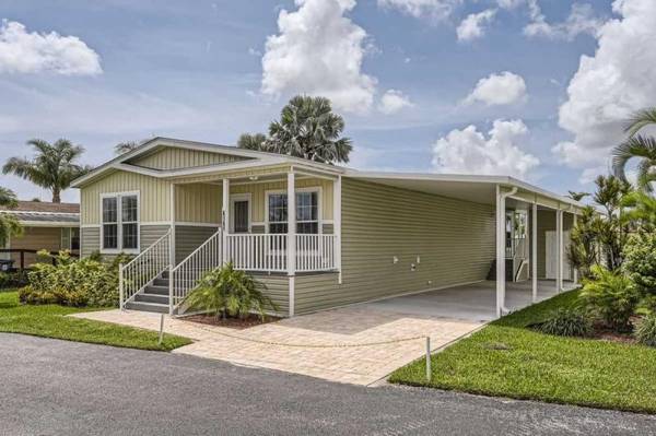 $259,900 / 2br - Heated Swimming Pool and Spa, BBQ-Patio Area, Sauna63825130326019121