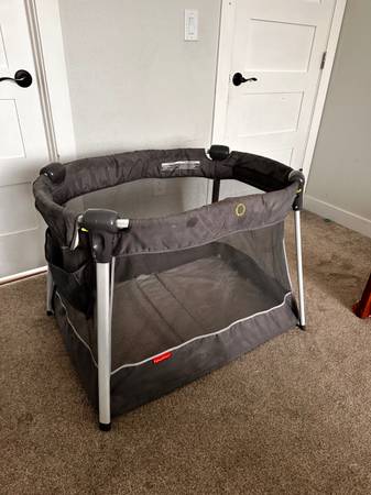 Bassinet 1