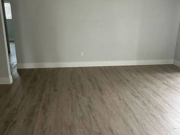 $1,450 / 2br - 1000ft2 - Duplex totalmente remodelado de 2 habitaciones con garaje – ¡Ubicación privilegiada! (Sacramento, CA)63844736830083120