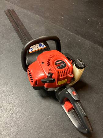 Craftsman 22” Gas Hedge Trimmer 1