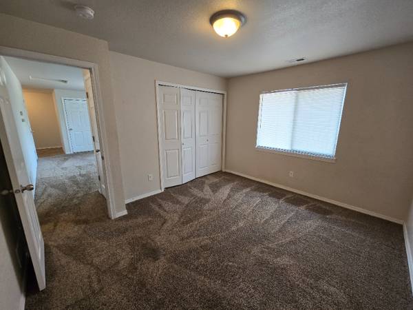 $1199.00 / 3br - FIRST MONTH FREE, WESTSIDE APARTMENT63686780899329123
