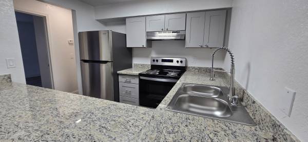 $1,100 / 1br - Monthly RV Sites (Isleton)63961467819779123