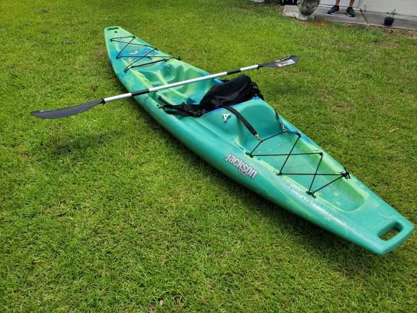 Jackson Kayaks Riviera de 12 pies con asiento y pala - $325 (Homosassa)63438507154051123
