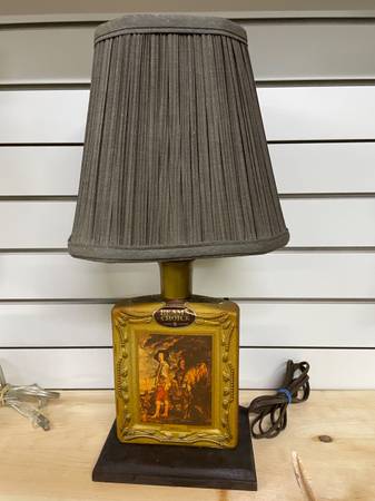 Jim Beam Liquor Collector Bottle Lamp 1