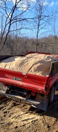 Sawdust bedding 1