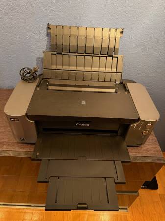 Canon PIXMA PRO-100 wireless inkjet photo printer 1