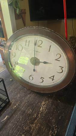 Howard Miller Clock Coffee Table 1