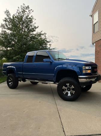 Custom Lifted 1997 GMC Sierra 1500 - $20,000 (Elizabeth)63625214104451121