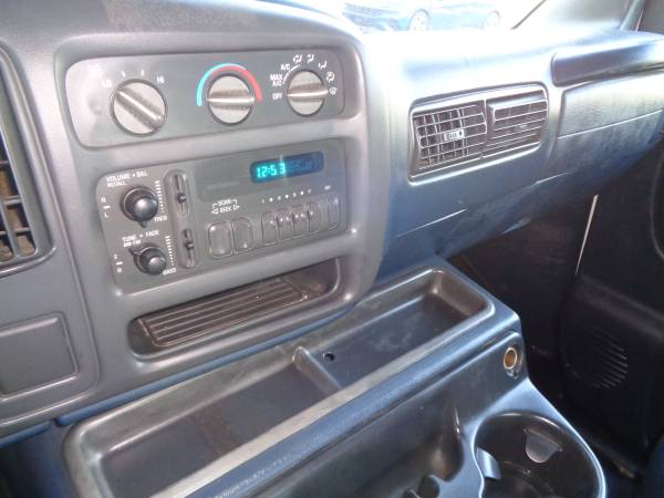 1998 Chevrolet G 2500 - Photo 13