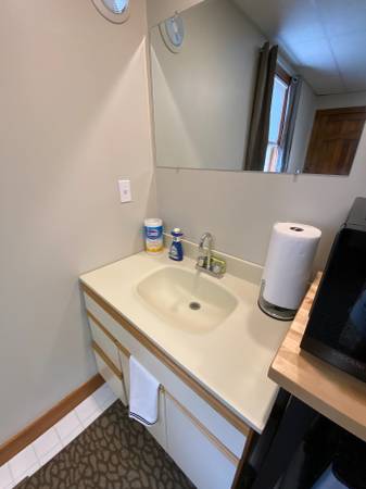 $500 FULLY FURNISHED/ EQUIPPED (Henniker)63932055378946122