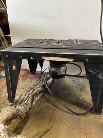VTG Craftsman router table with VTG Sears Craftsman router 1