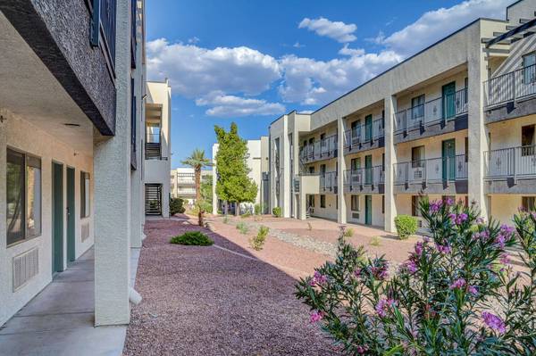 $349 / 1br - Open-Concept, Fire Sprinklers, Pet friendly (9145 Las Vegas Blvd. South, Las Vegas, NV)63907028170754122