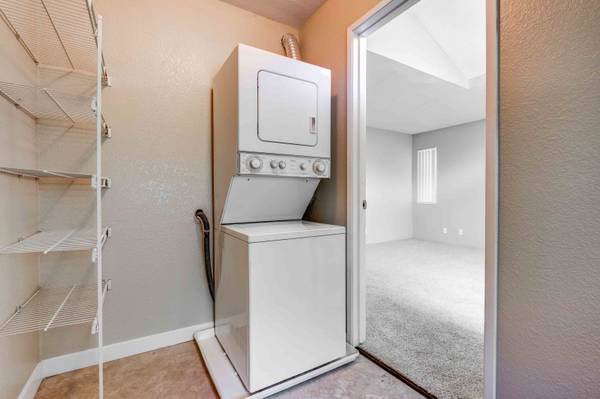 $3,163 / 2br - 951ft2 - 1 Month Free! Close to Martial Cottle Park, 2bd 2ba, San Jose CA (san jose south)63695822159617124