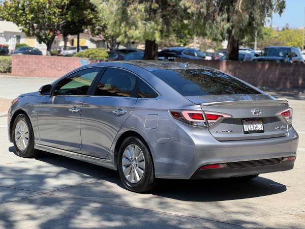 2016 HYUNDAI SONATA SE HÍBRIDO 2.0 - ¡AHORRADOR DE GASOLINA! ¡EXCELENTE ESTADO! - $10,888 (san jose oeste)63469634011267123