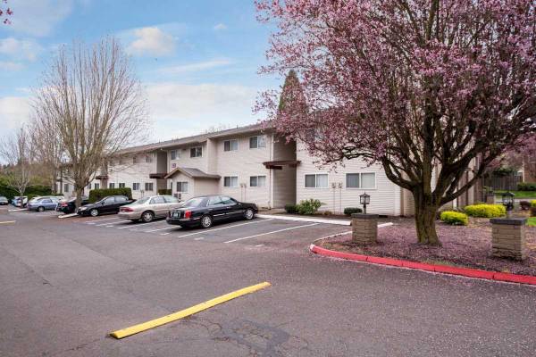 $1,450 / 2br - 900ft2 - Wow! You'll love this amazing 2 bed 1 bath home in Portland (Portland - Off of Barbur Boulevard)63831682121089123