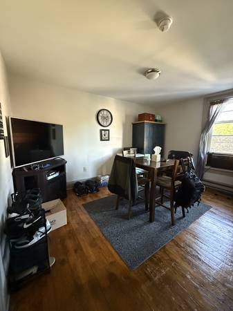 $1,450 / 2br - Renovated Two Story Two Bedroom (Plattsburgh)64040362315523124