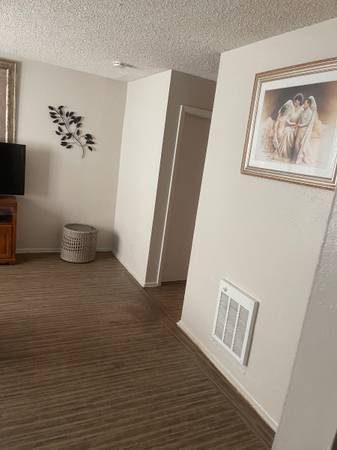 $160 Furnished with Bed Room for rent (Moncrief Northside)63377772970115123