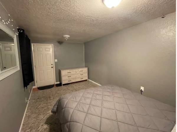 $860 / 1br - Private Room (Yreka)63678184644609121