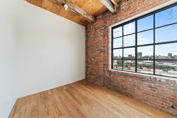$695 / 95ft2 - Expo Brick/Timber wood, State of the art loft in Photo Studio building (Williamsburg)63854384863235121