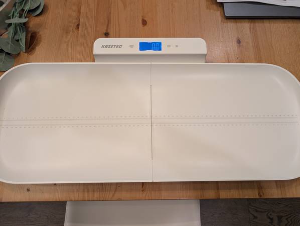 Baby scale 1